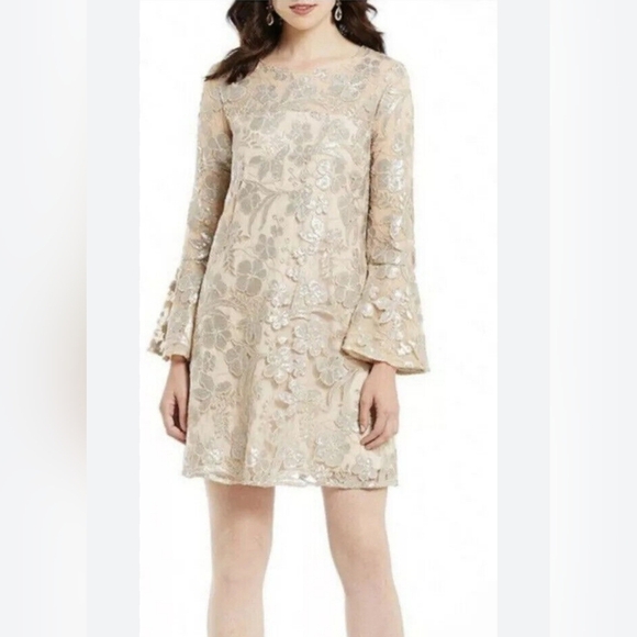 Badgley Mischka Belle Sequin Bell Sleeve Formal Mini Dress 12 Bridal Gown Gold - Picture 2 of 14